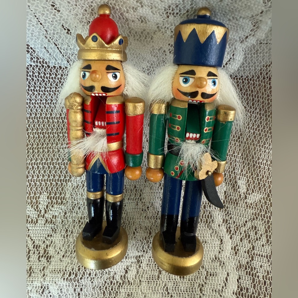 Working Small Nutcrackers - Picture 4 of 4